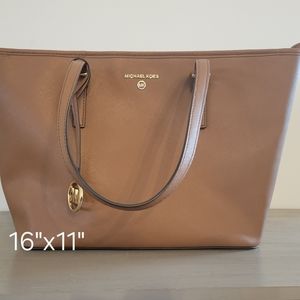 Michael Kors tote